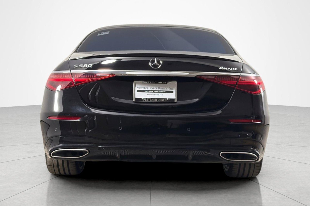 Used 2021 Black Mercedes-Benz S 580 image 4