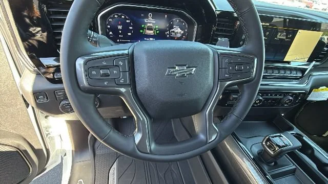 2026 Chevrolet Silverado 1500 ZR2 - Photo 18