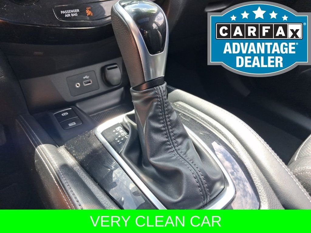 Used 2020 Red Nissan SL image 24