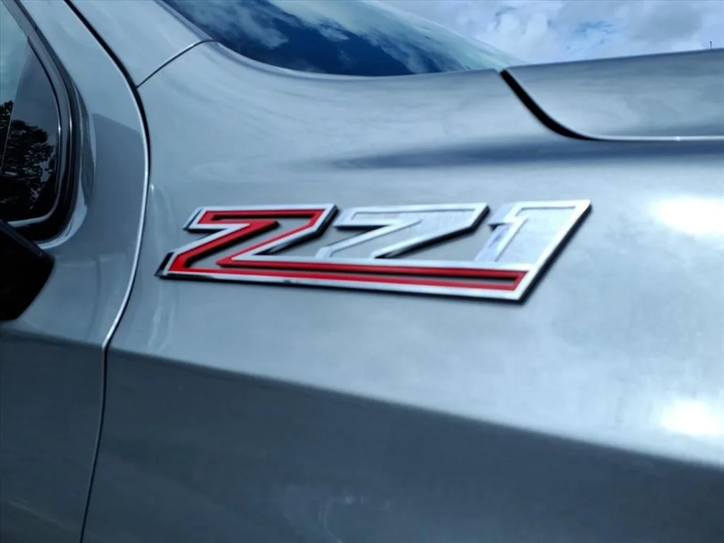Used 2024 Gray Chevrolet Z71 image 5