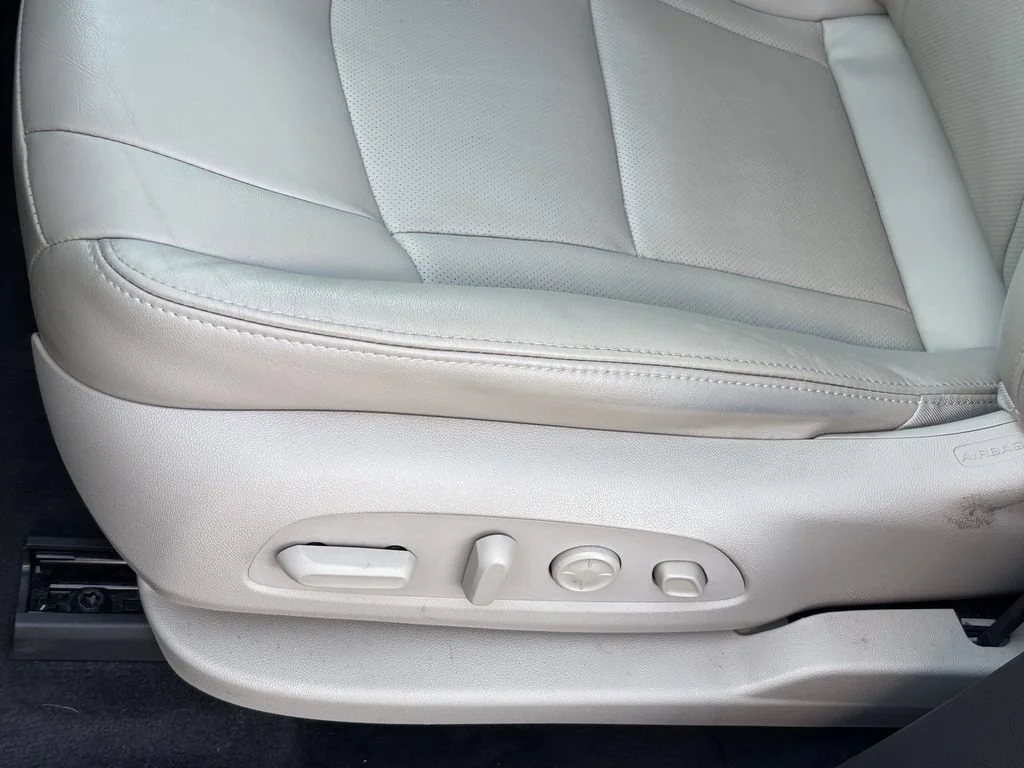 Used 2021 Includes Satin Nickel lower exterior accent color.) Buick Premium image 16