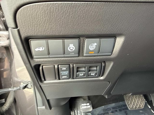 Used 2024 Anthracite Gray INFINITI Sensory image 32