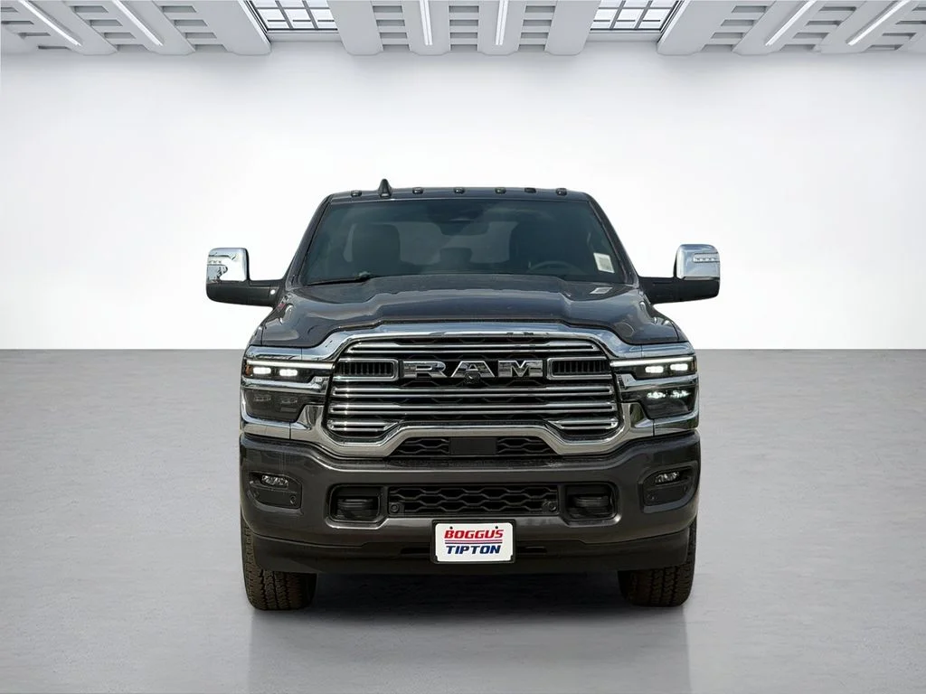 New 2026 Granite Crystal Metallic Clear-Coat Exterior Paint RAM Laramie image 8