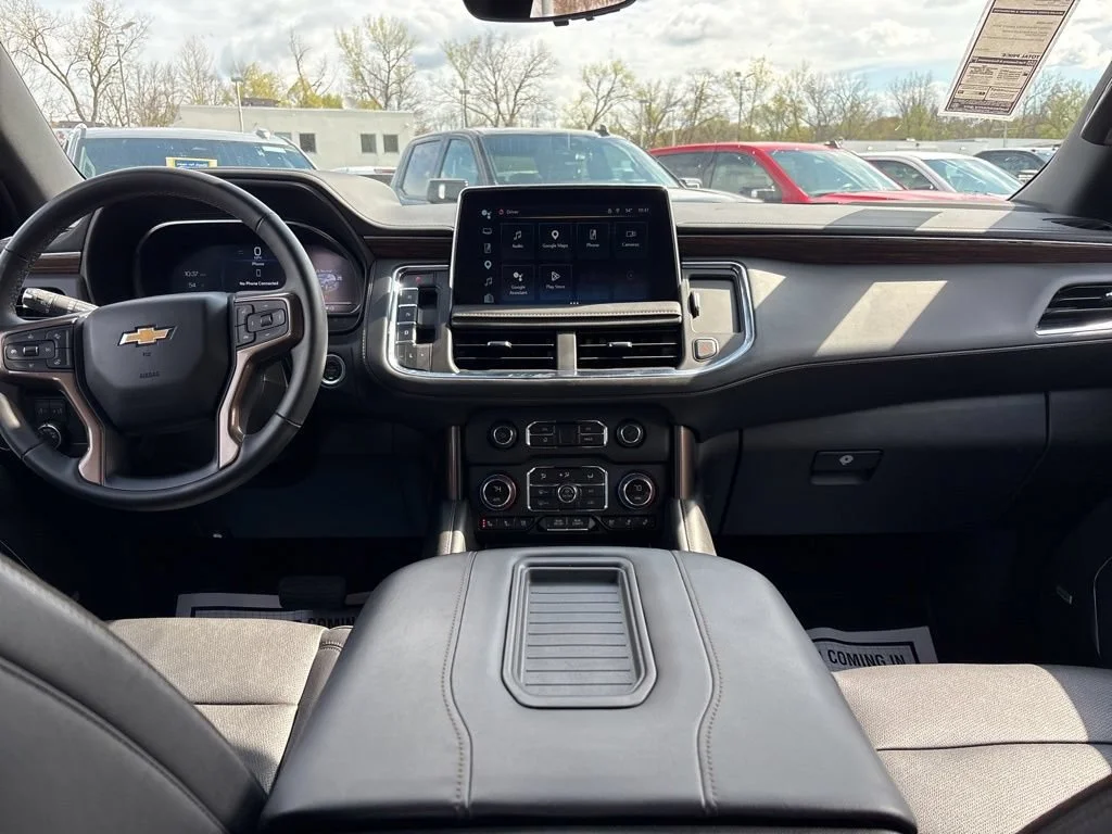 Used 2024 Black Chevrolet High Country image 18