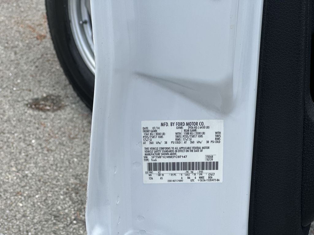 Used 2014 White Ford XL image 33