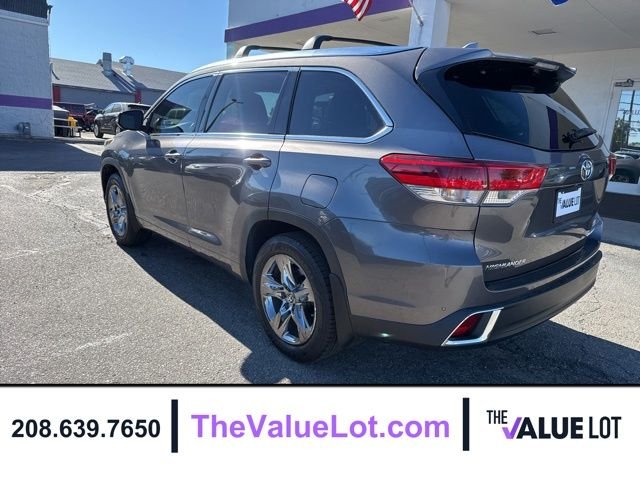 Used 2017  Toyota Limited Platinum image 6