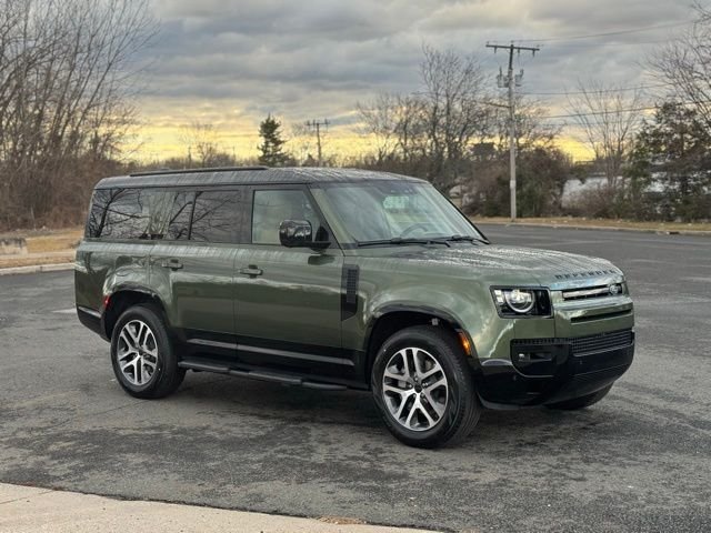 New 2026 Woolstone Green Land Rover X-Dynamic SE image 8