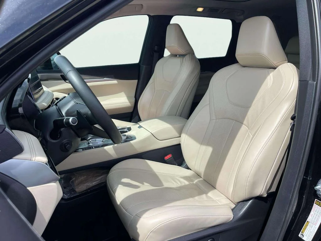 Used 2023 Mineral Black INFINITI LUXE image 20