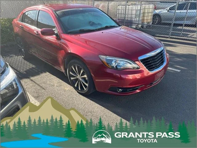 2013 Chrysler 200