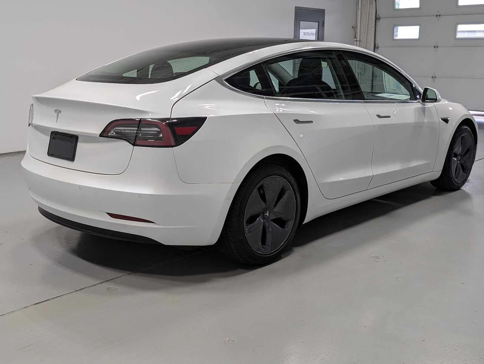 Used 2020 Pearl White Multi-Coat Tesla Standard Range Plus image 8