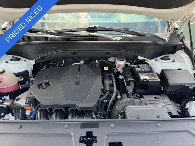 Used 2022 Gray Hyundai SEL image 14