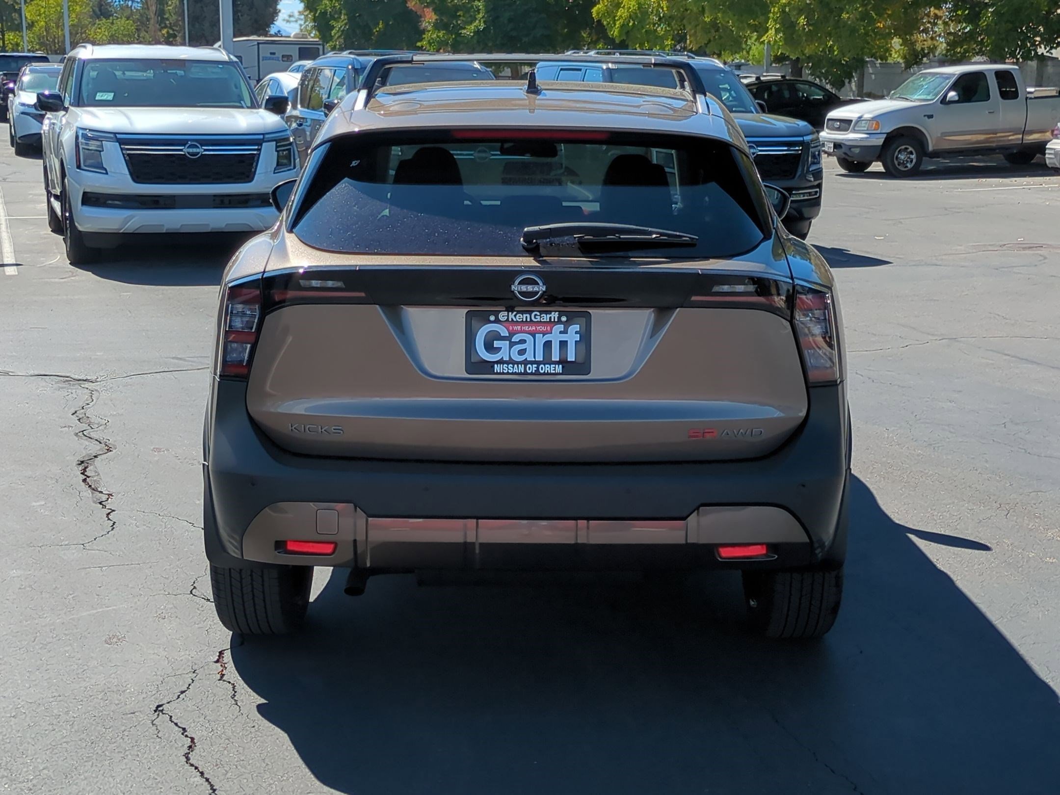New 2026 Canyon Bronze Metallic Nissan SR image 4