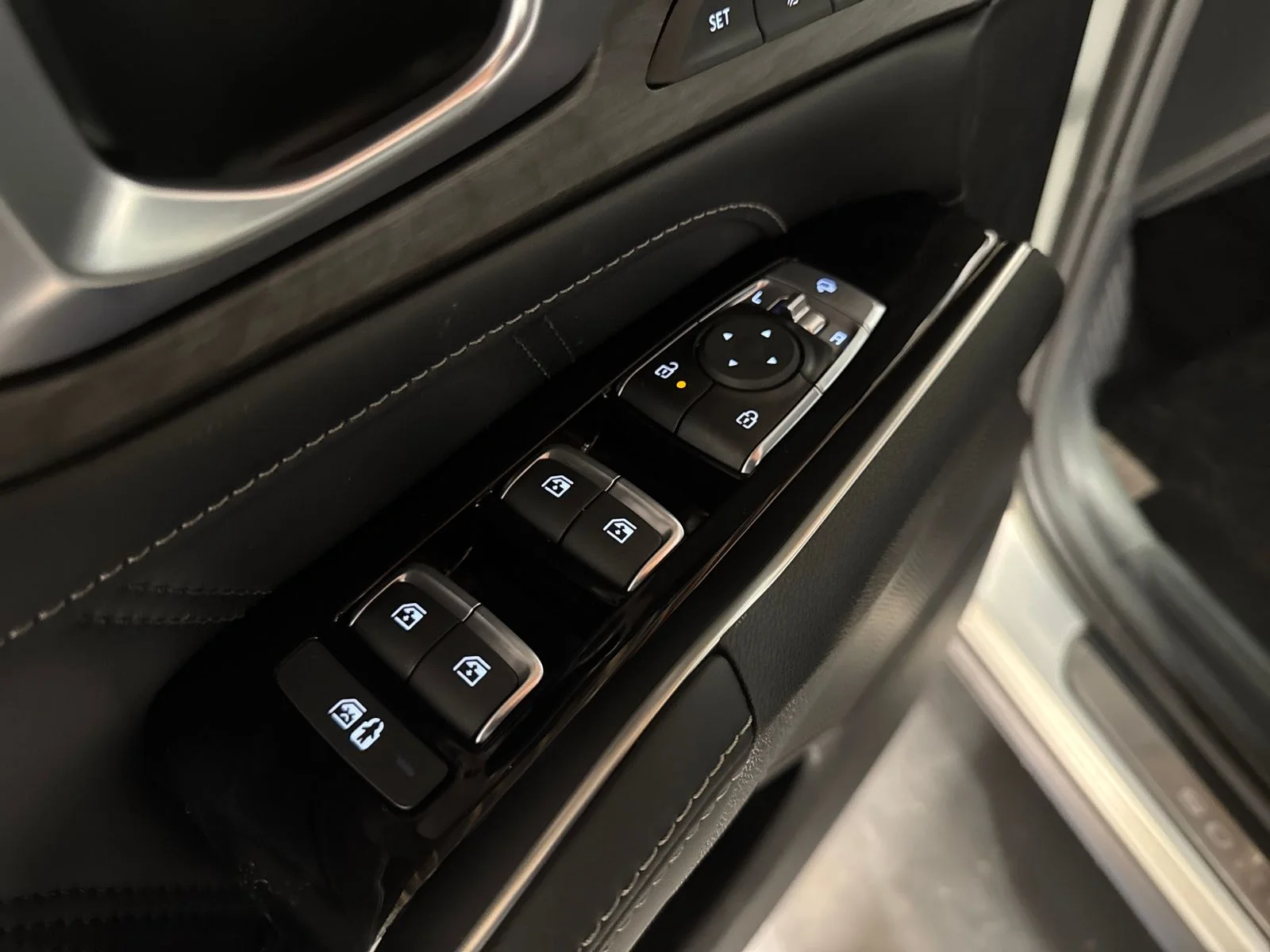 New 2026 Ivory Kia X-Line SX Prestige image 26