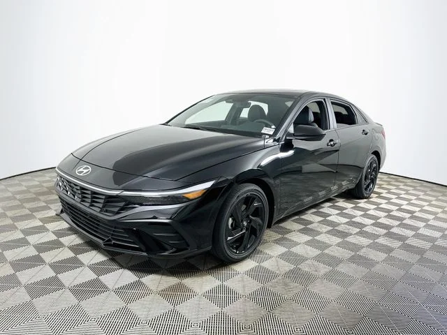 New 2026 Hyundai ELANTRA SEL Sport