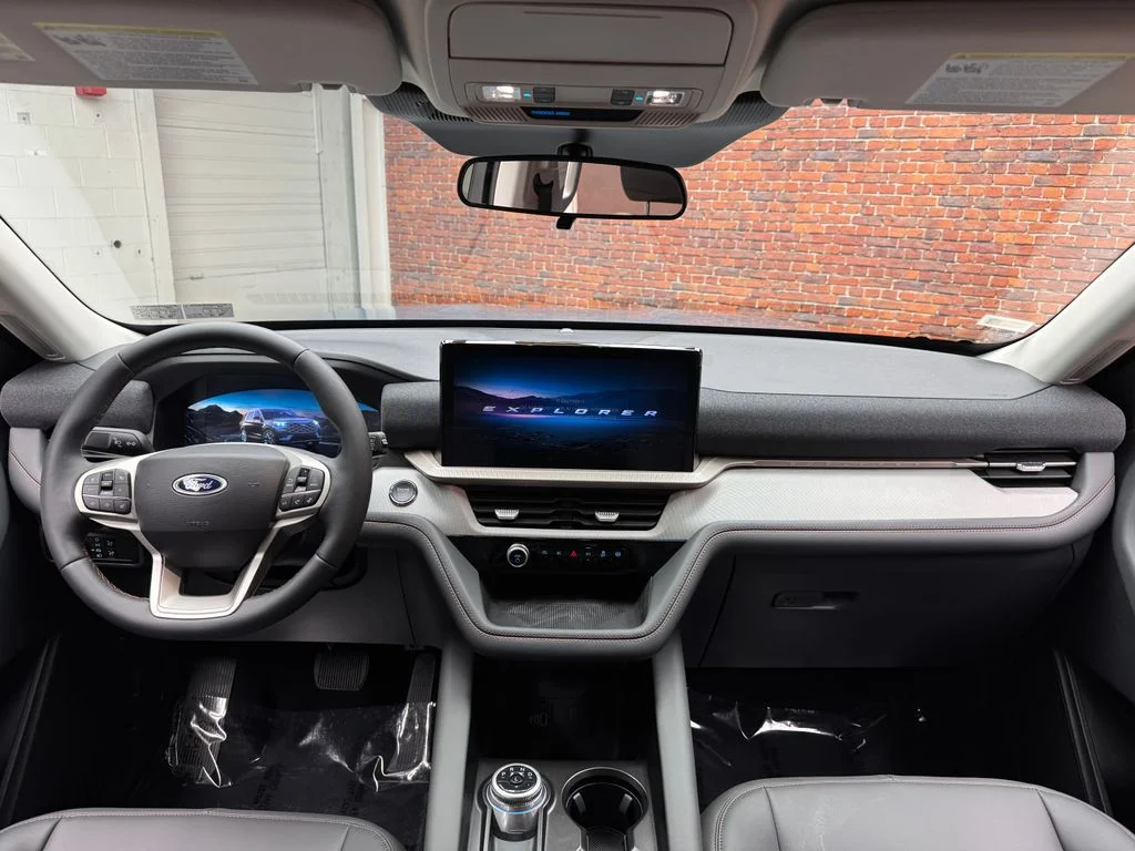 2026 Ford Explorer Active - Photo 11