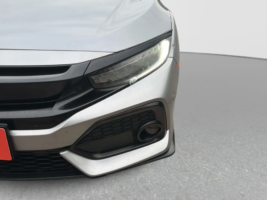 Used 2018 Silver Metallic Honda Sport Touring image 11