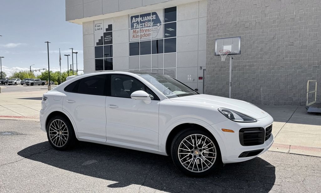 Used 2023 White Porsche Base image 2