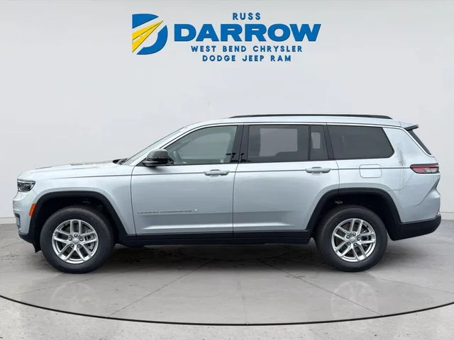 New 2026 Silver Zynith Exterior Paint Jeep Laredo image 2