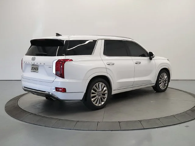 Used 2020 White Hyundai Limited image 8