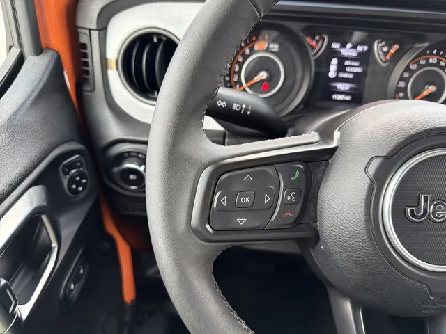 Used 2025 Orange Jeep Sport S image 27
