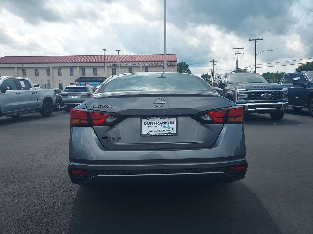 Used 2024 Gray Nissan 2.5 S image 4