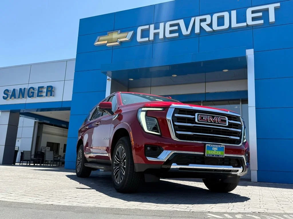 New 2026 Volcanic Red Tintcoat GMC Elevation image 2