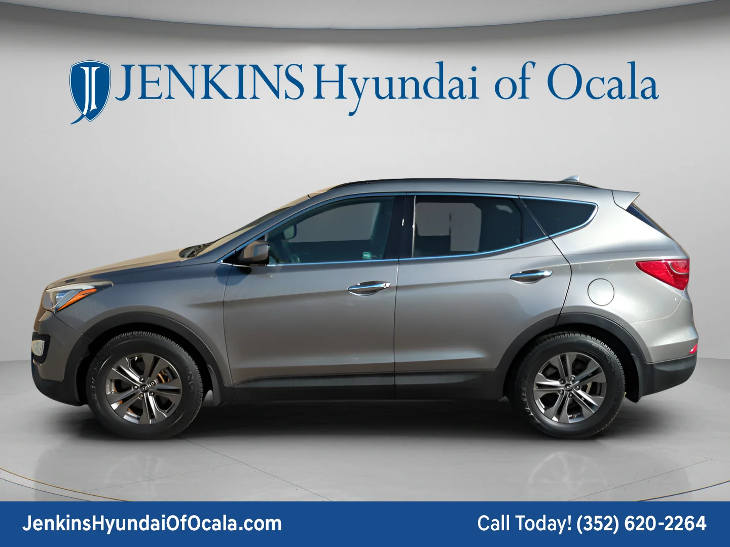 Used 2014 Mineral Gray Hyundai  image 6