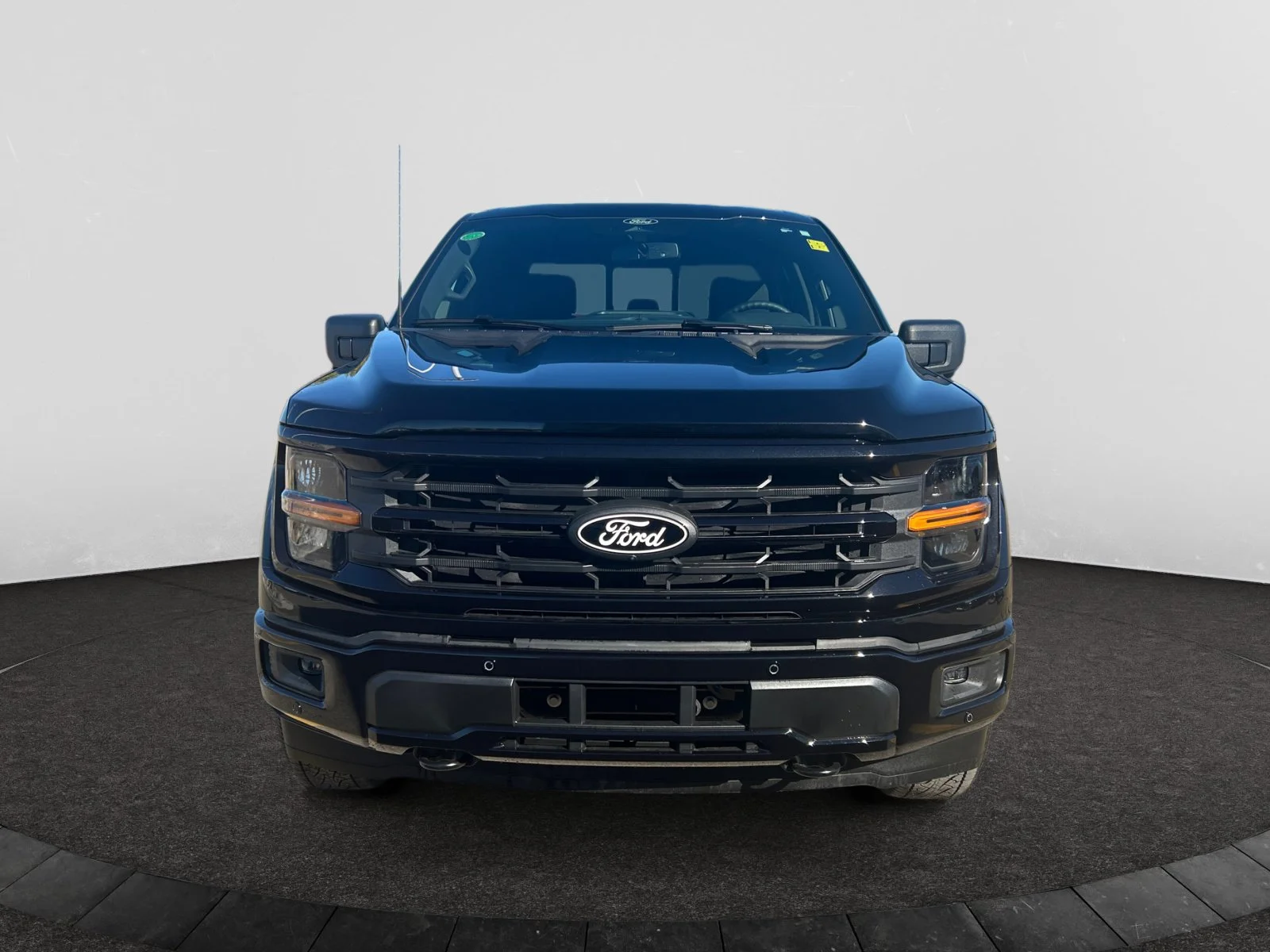 New 2026 Agate Black Metallic Ford XLT image 8