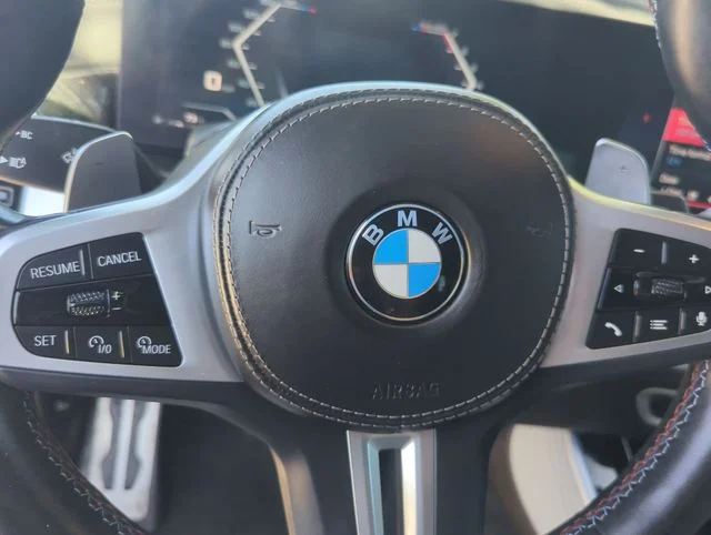 Used 2024 Red BMW M60i image 10