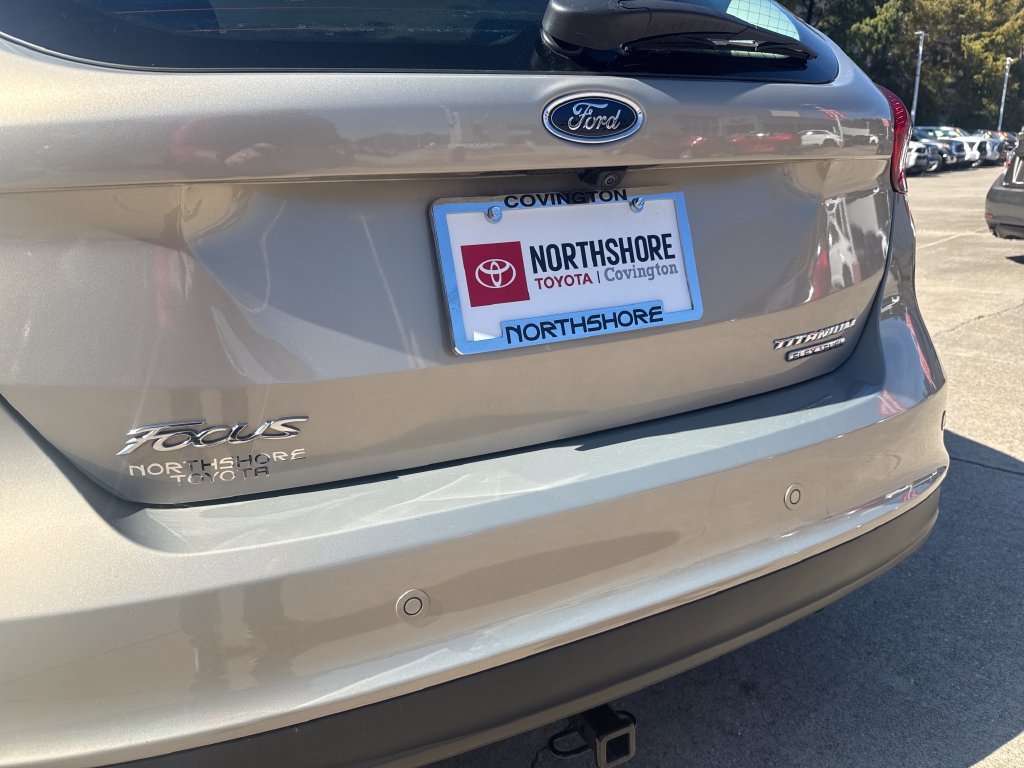 Used 2016  Ford Titanium image 11