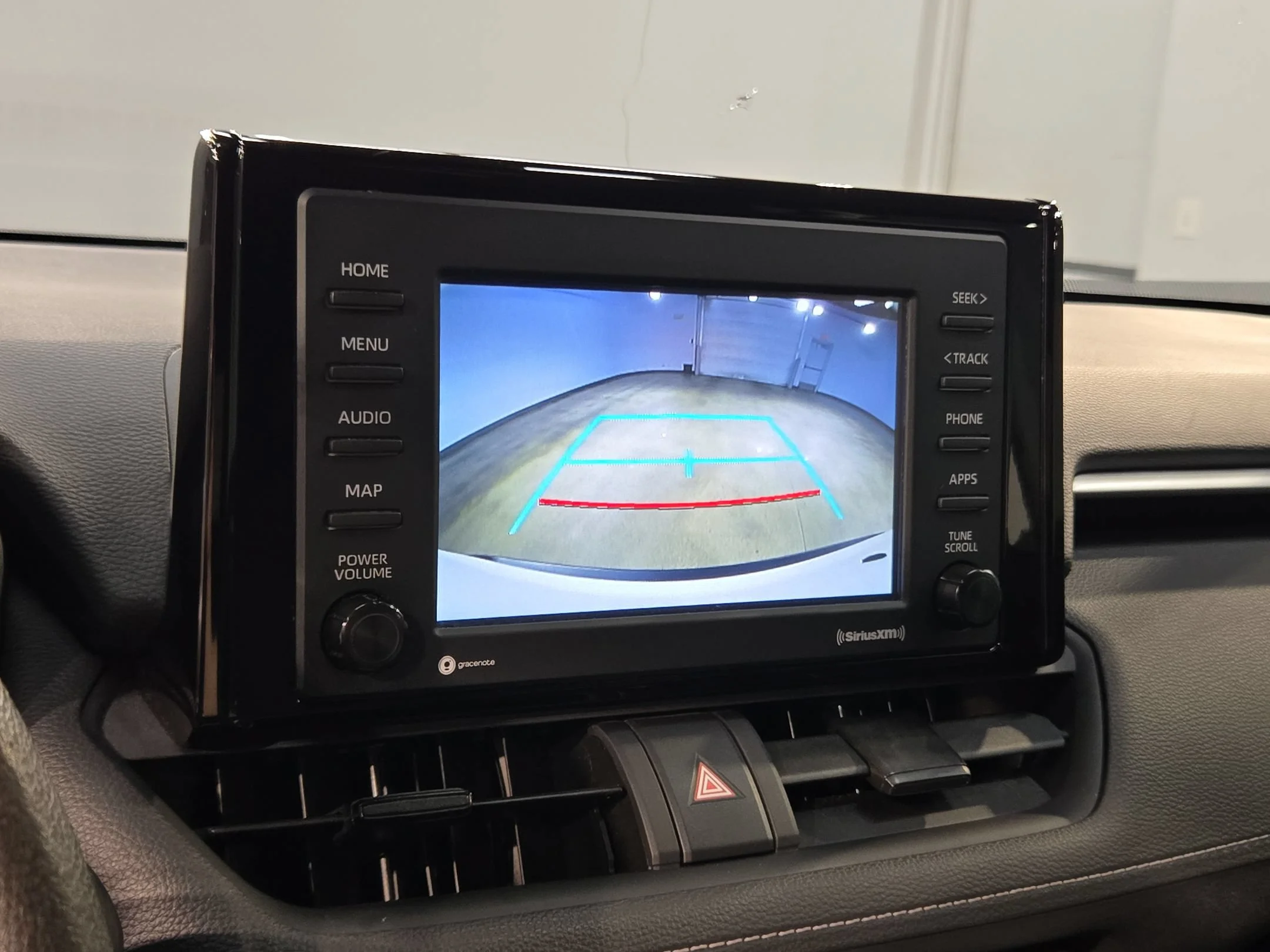 Used 2022 White Toyota LE image 30