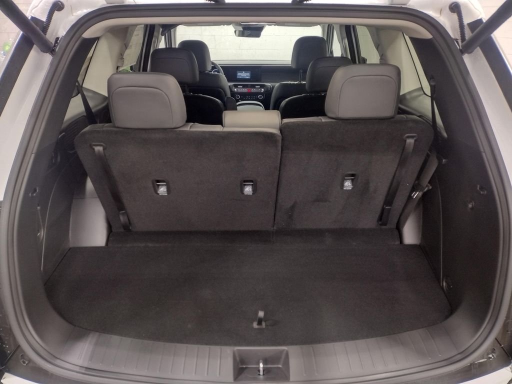 Used 2026 White Hyundai SEL Convenience image 20
