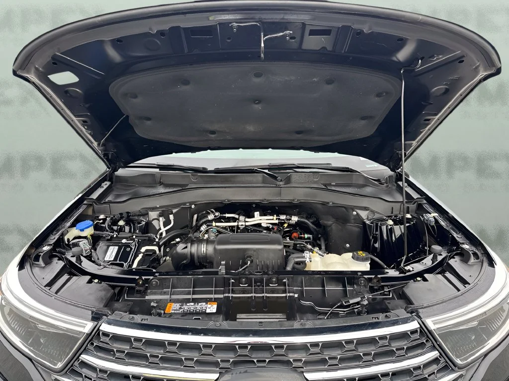 Used 2023 Black Ford XLT image 34