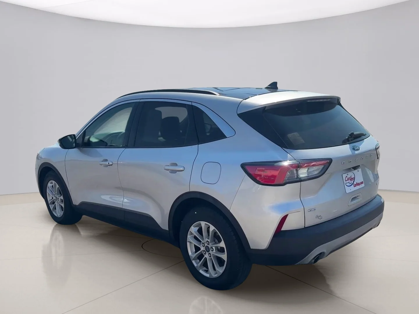 Used 2020 Silver Ford SE FWD image 3