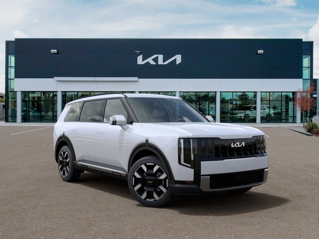 New 2027 White Kia S image 8