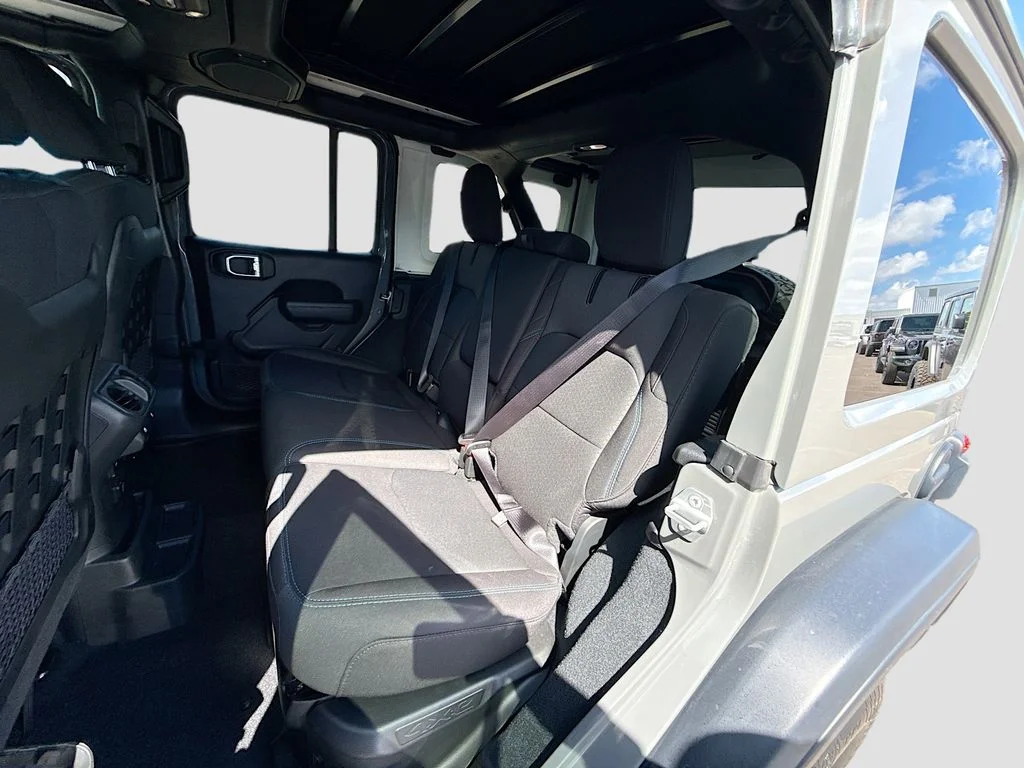 Used 2022 Gray Jeep Unlimited Rubicon 4xe image 27