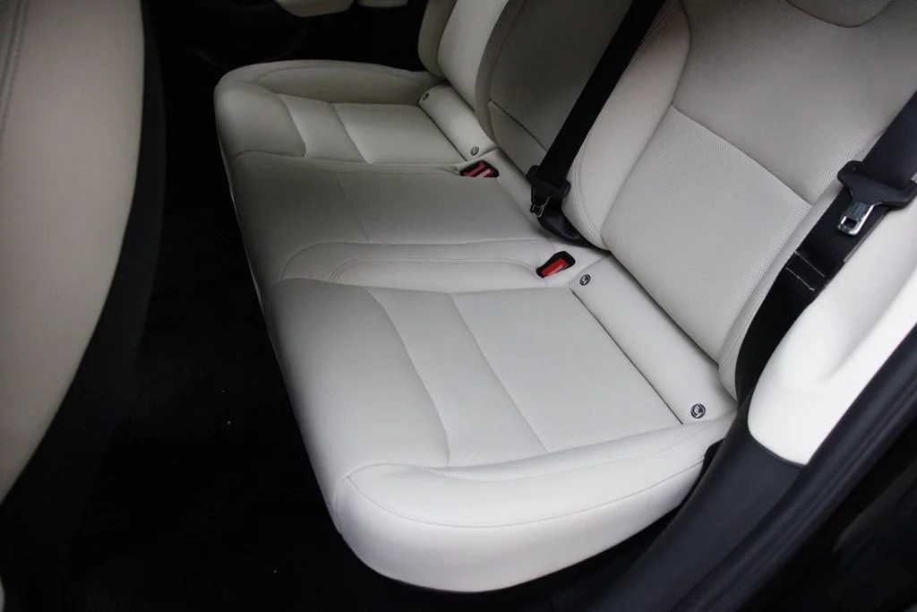 Used 2022 Solid Black Tesla Base image 38