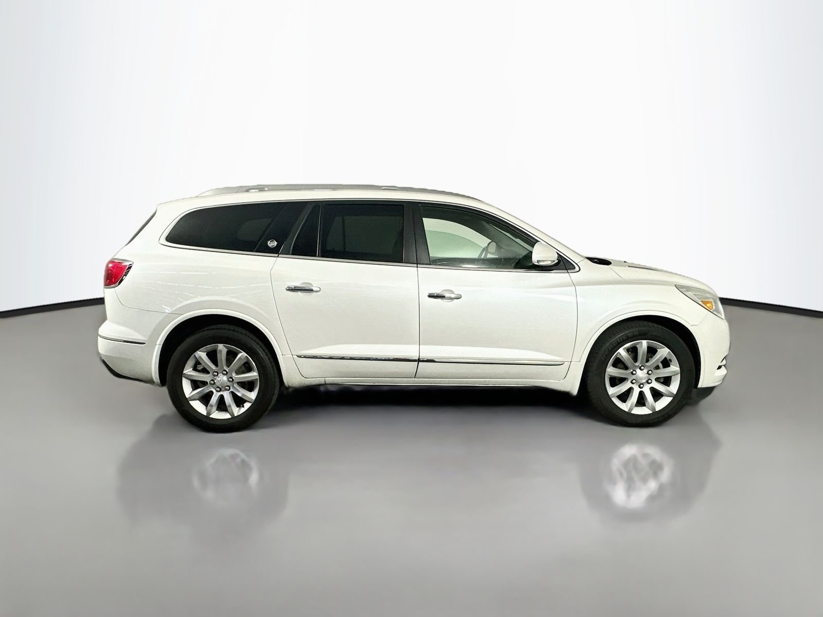 Used 2017 White Frost Tricoat Buick Premium Group image 9