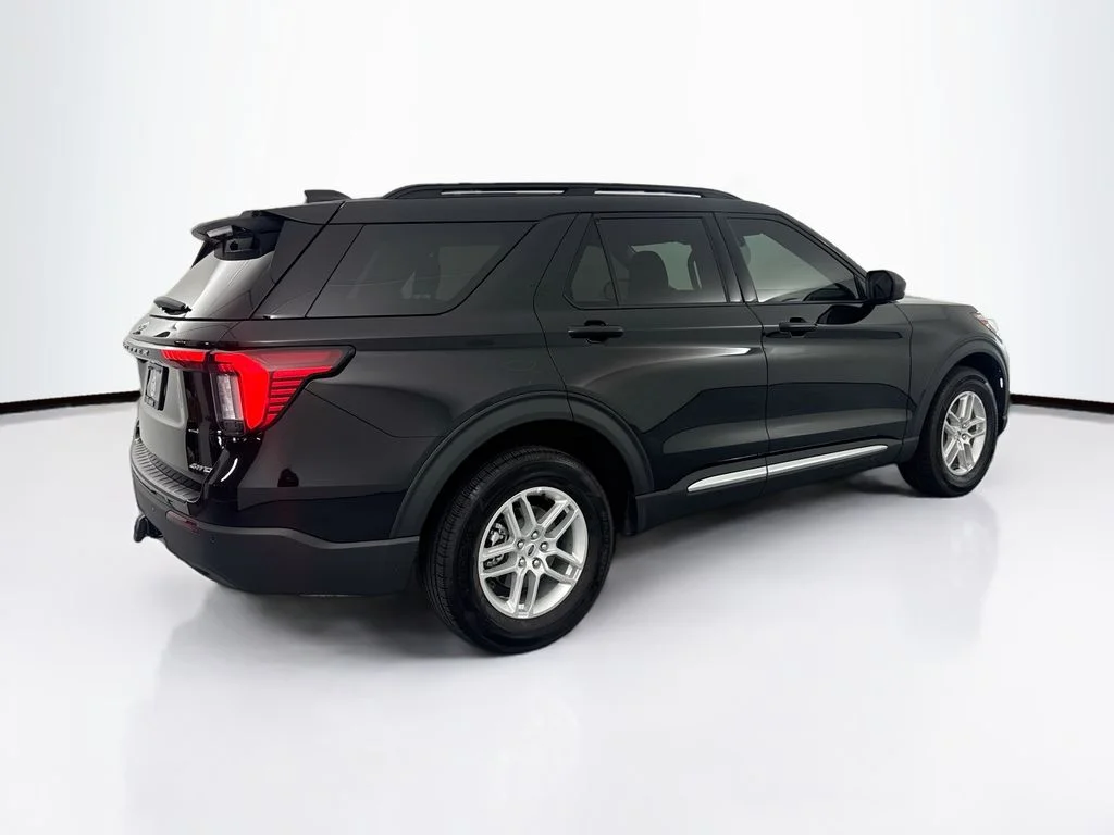 2025 Ford Explorer Active - Photo 5