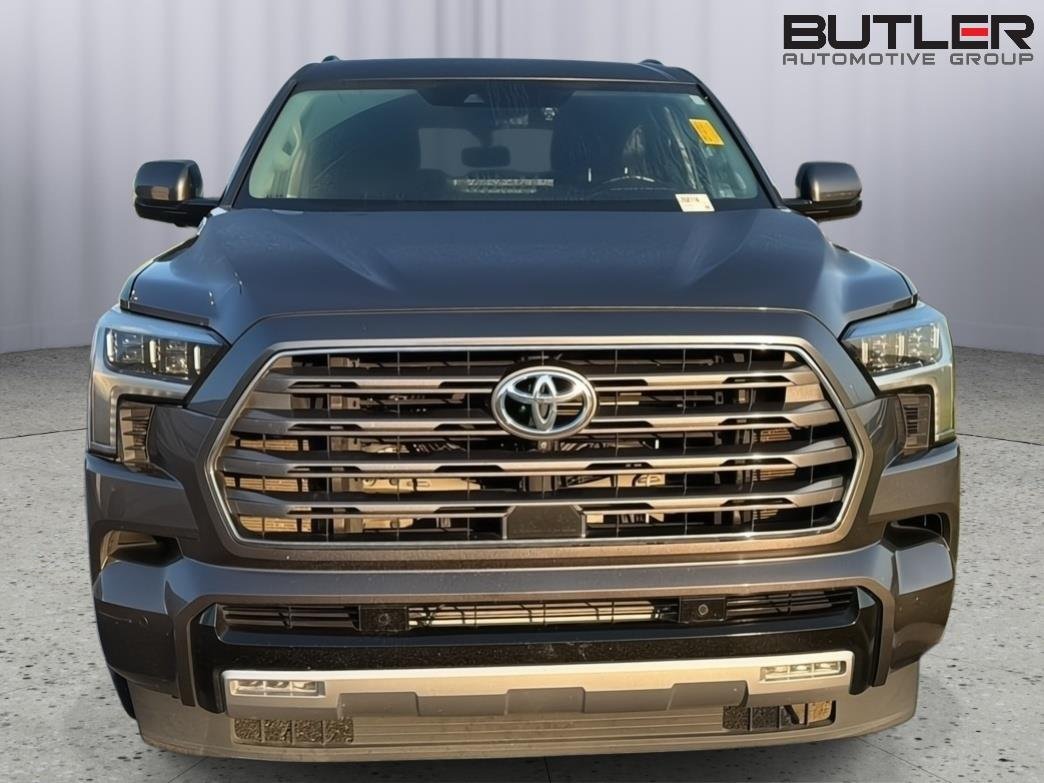 Used 2023 Magnetic Gray Metallic Toyota Limited image 4