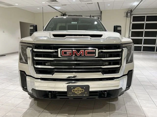 2026 GMC Sierra 3500HD SLE - Photo 8