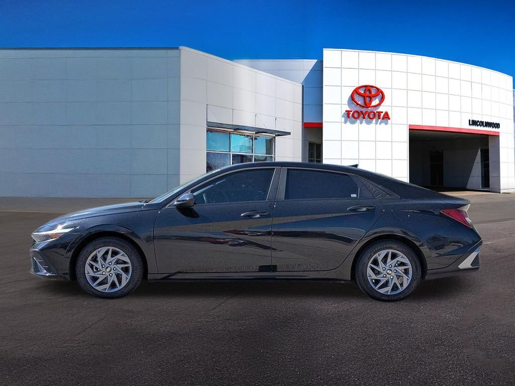 Used 2024 Black Hyundai Blue image 13