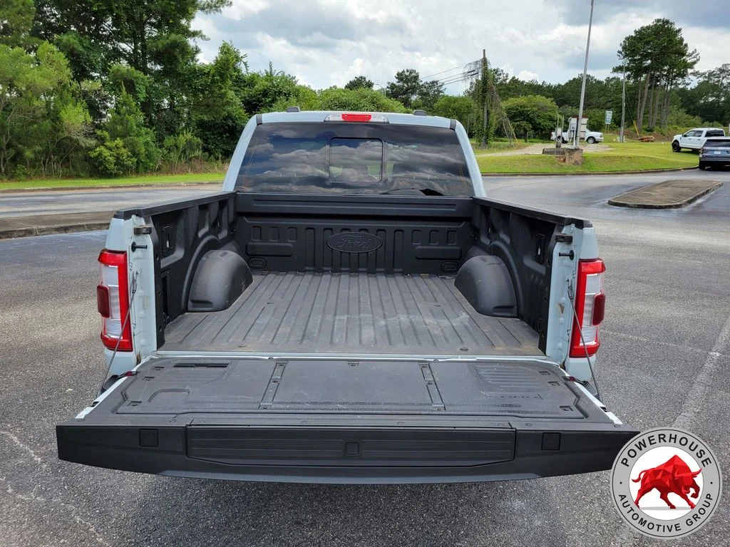 Used 2023 White Ford Lariat image 14