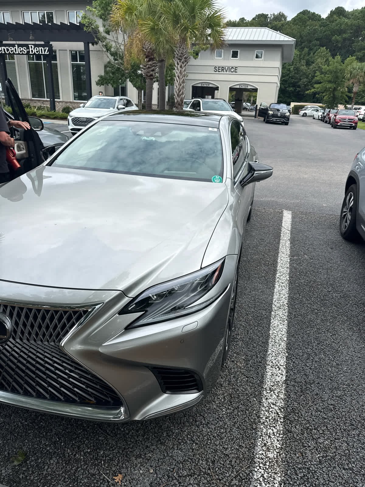 Used 2018 Atomic Silver Lexus  image 3