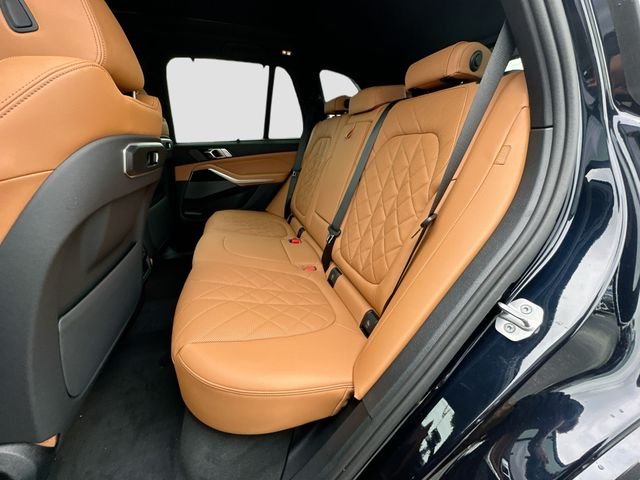 New 2026 Black BMW sDrive40i image 19