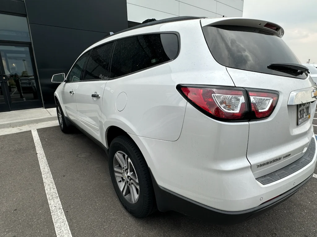 Used 2017 Iridescent Pearl Tricoat Chevrolet LT image 3
