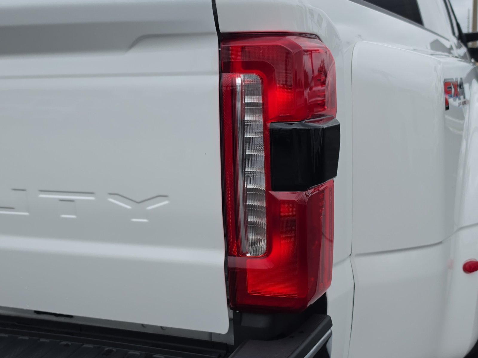 Certified Used 2023 White Metallic Ford Lariat image 8