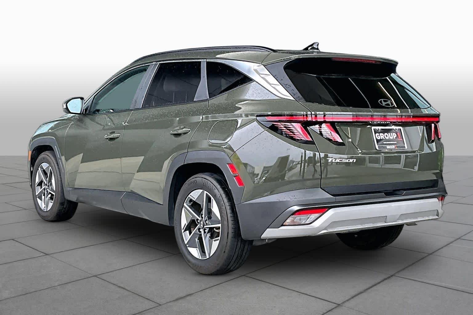 Used 2025 Rockwood Green Hyundai SEL Convenience image 12