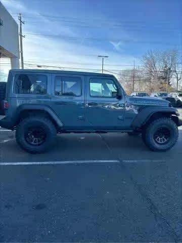 Used 2025 Anvil Clearcoat Jeep Sport S image 25