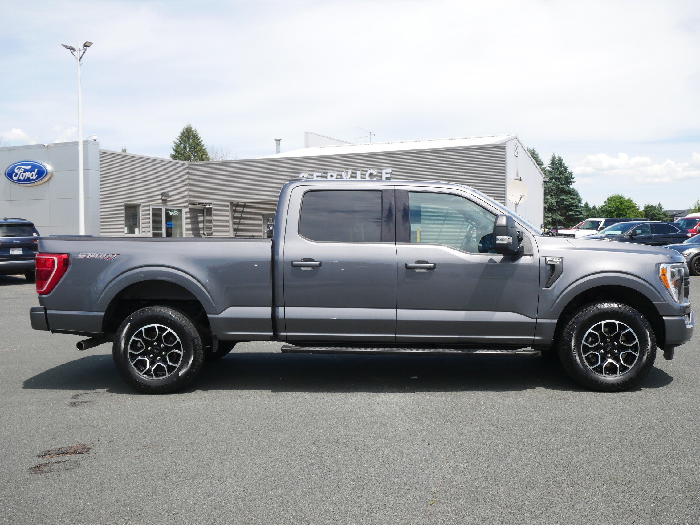 Used 2023 Gray Ford XLT image 6
